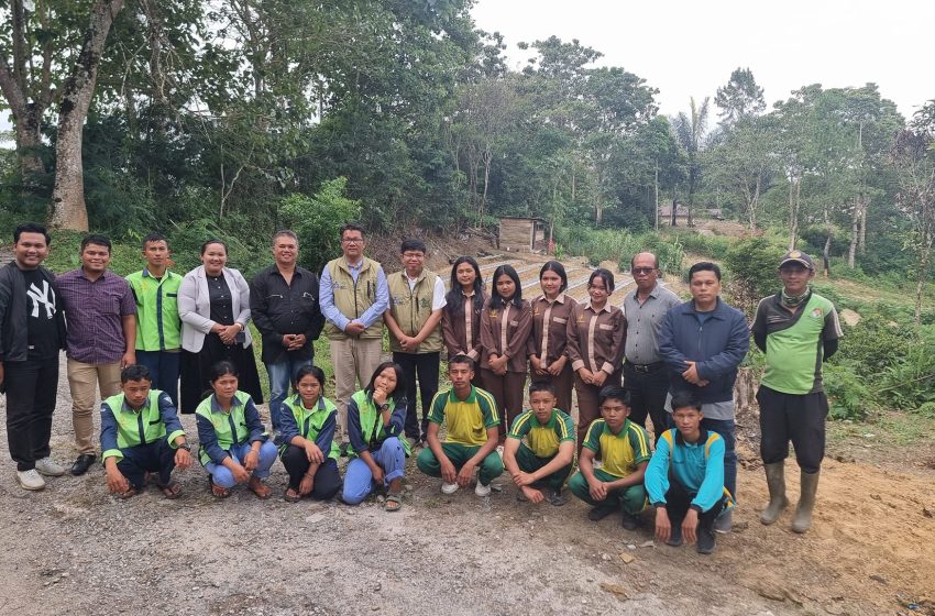  Kadep Koinonia Buka Program Pelatihan Bidang Pertanian dan Peternakan di Sipoholon