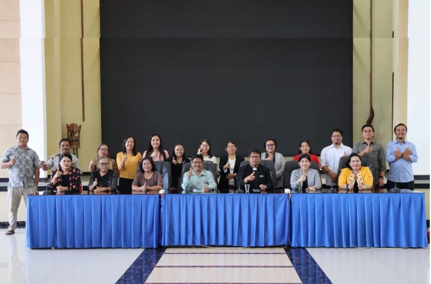  Kadep Koinonia Pimpin Rapat Persiapan Konferensi Perempuan HKBP 2024